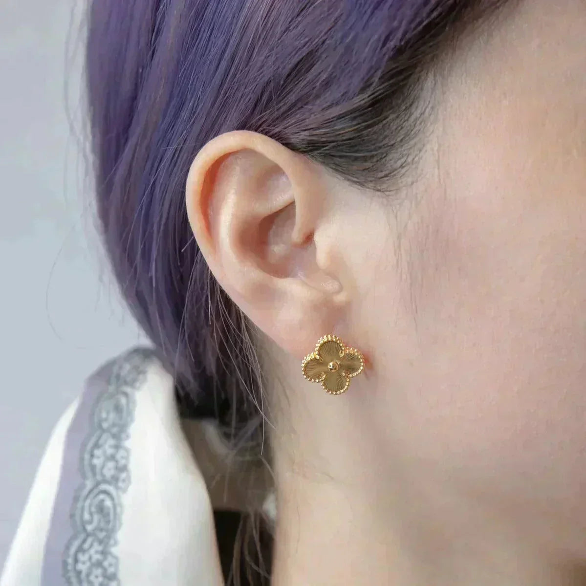 [Luxe]CLOVER MEDIUM 1 MOTIFS LASER EARRINGS