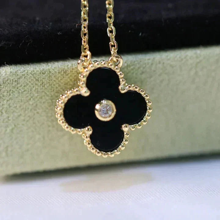 [Luxe]CLOVER 15MM DIAMOND ONYX NECKLACE