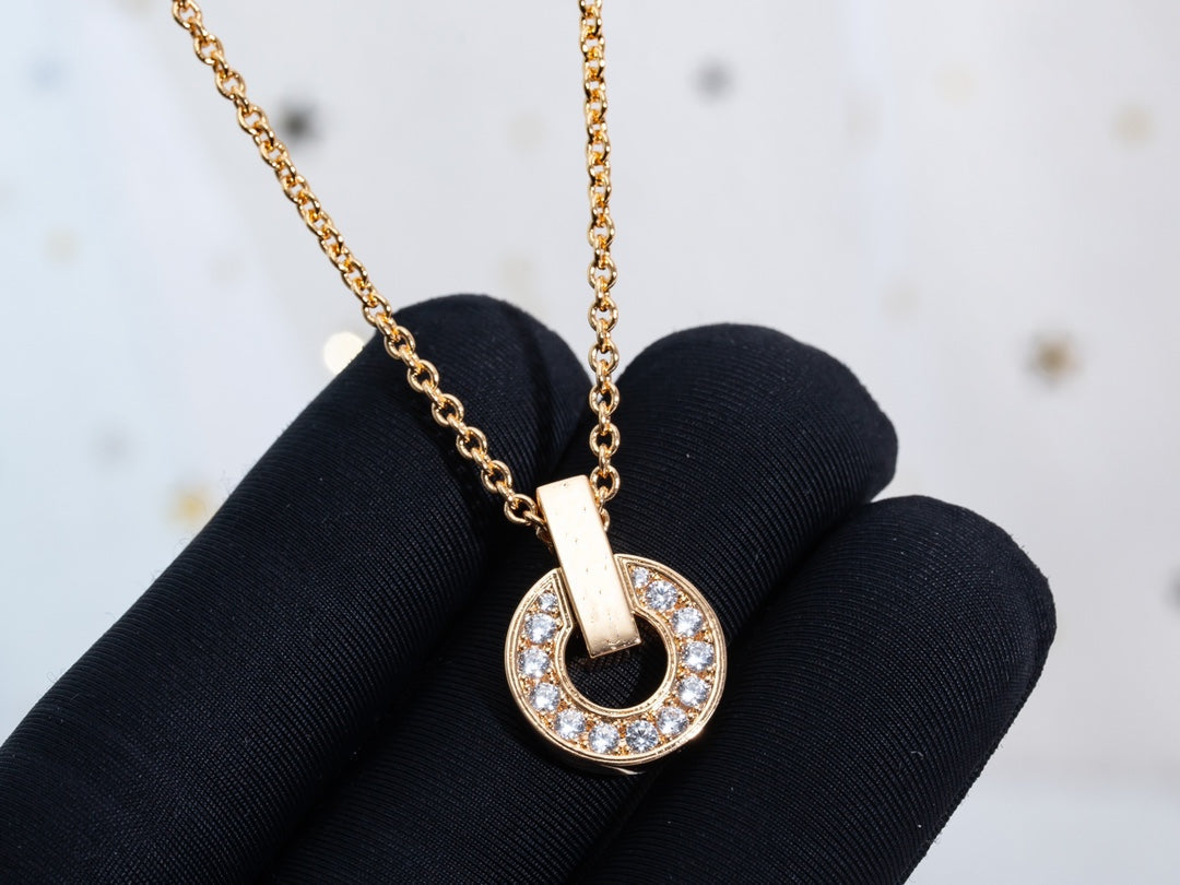 [Luxe]GARI NECKLACE PINK GOLD DIAMOND