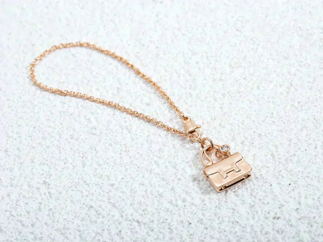 [Luxe]AMULETTE PEDANT ROSE GOLD NECKLACE