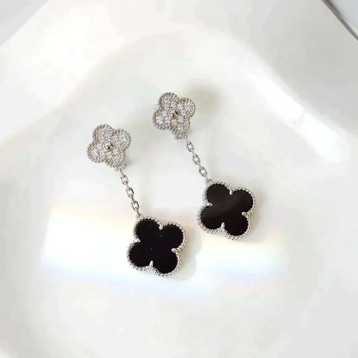 [Luxe]CLOVER 2 MOTIFS  DIAMOND ONYX EARRINGS SILVER