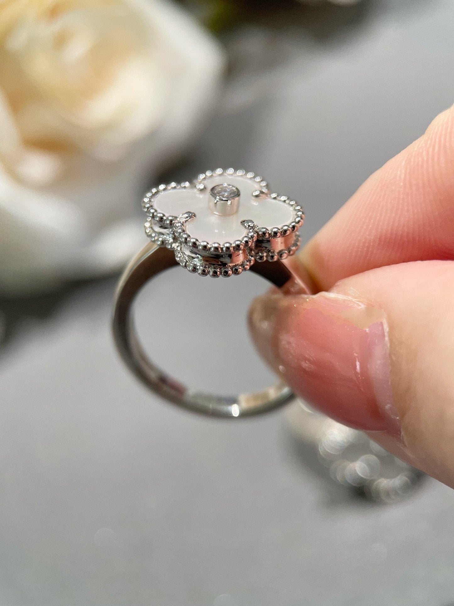 [Luxe]CLOVER SILVER MOP DIAMOND RING