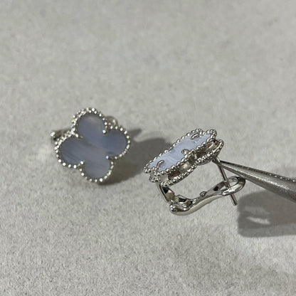 [Luxe]CLOVER CHALCEDONY SILVER STUD EARRINGS