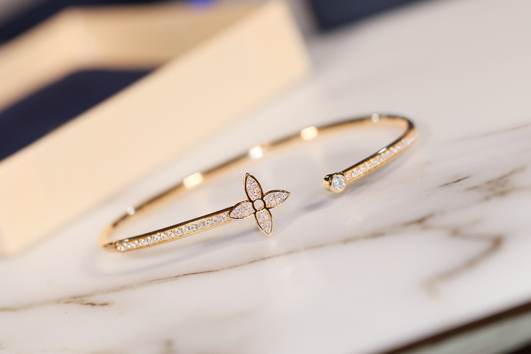 [Luxe]IDYLLE GOLD OPEN BRACELET DIAMOND PAVED