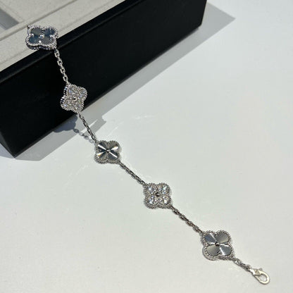 [Luxe]CLOVER 5 MOTIF SILVER DIAMOND BRACELET