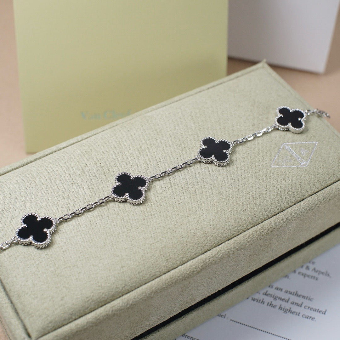 [Luxe]CLOVER 5 MOTIF ONYXS  BRACELET SILVER