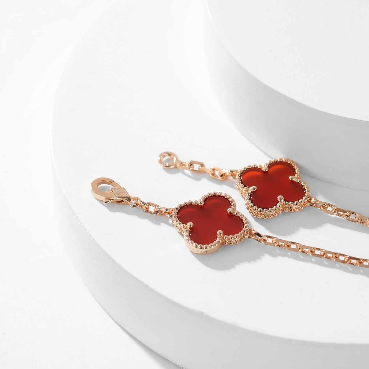 [Luxe]CLOVER 10 MOTIFS CARNELIAN NECKLACE