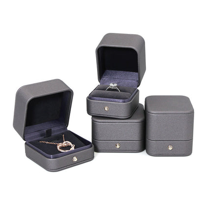 HIGH-GRADE PU LEATHER JEWELRY GIFT BOX（NO LOGO)