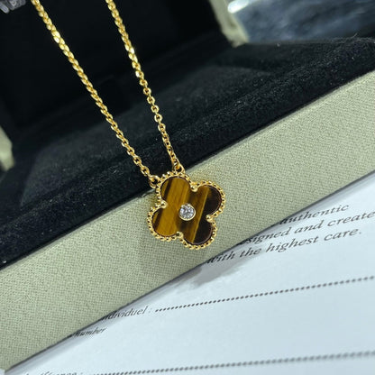 [Luxe]CLOVER 15MM DIAMOND AND YELLOW TIGER'S EYE AGATE necklace