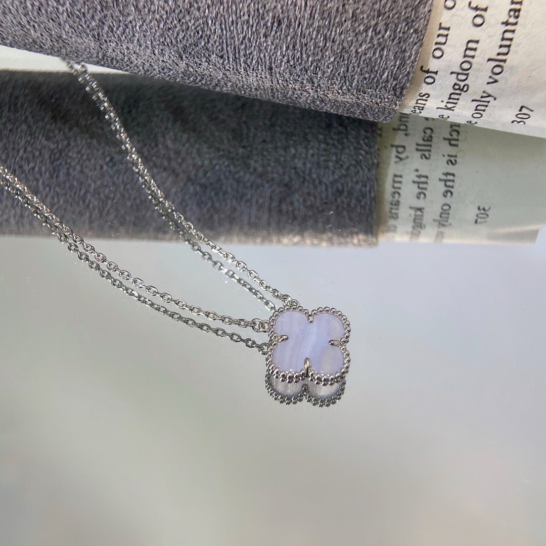 [Luxe]CLOVER 15MM BLUE CHALCEDONY NECKLACE SILVER