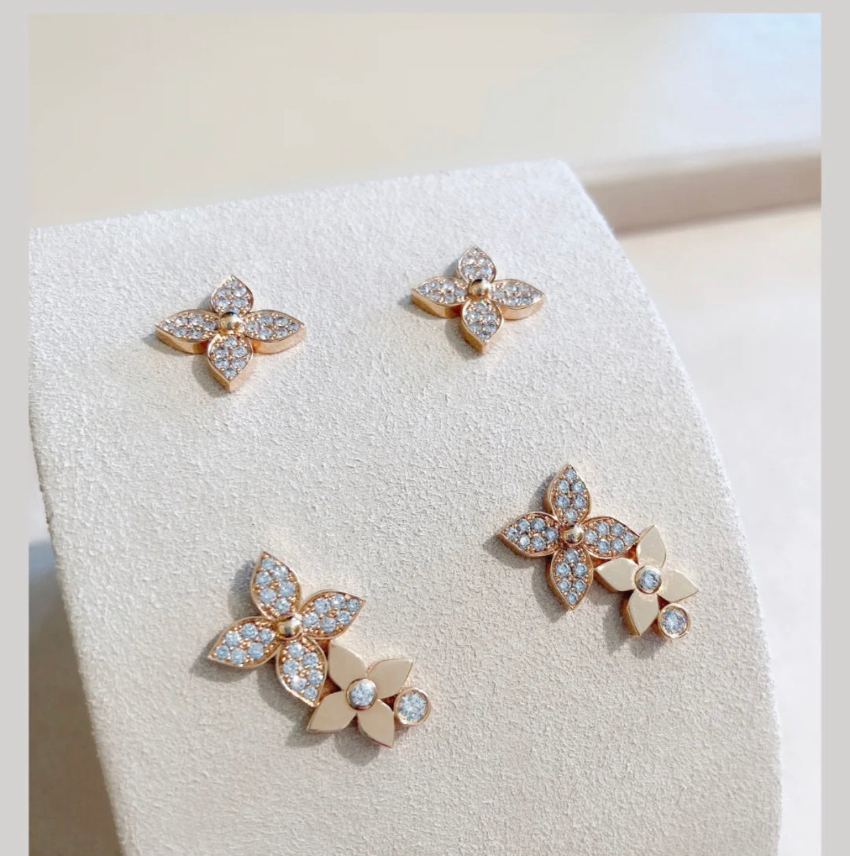 [Luxe] STAR BLOSSOM OHRSTECKER ROTGOLD DIAMANTEN