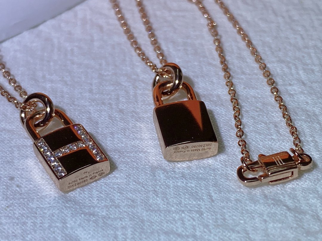 [Luxe]HM ADVANCED NICHE LOCK HEAD NECKLACE DIAMONDS