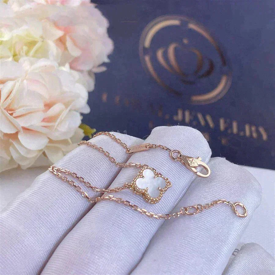 [Luxe]CLOVER WHITE MOP SINGLE FLOWER BRACELET